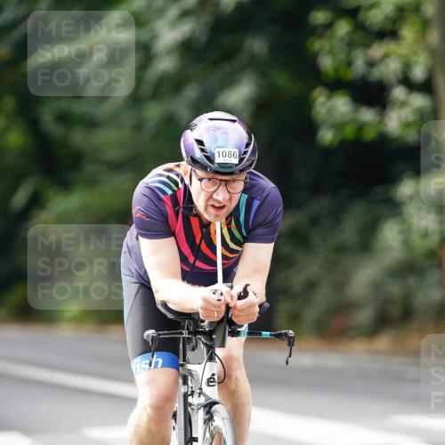 14.09.2025 - Stadtparktriathlon Michael Burmester http://msf.ph/oto/8912549 14.09.2025 11:39:04 Radfahren 949, 952, 998, 1014, 1062, 1086, 1099 meine-sportfotos.de