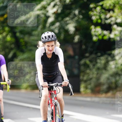 14.09.2025 - Stadtparktriathlon Michael Burmester http://msf.ph/oto/8912552 14.09.2025 11:39:09 Radfahren 949, 952, 1014, 1062, 1086, 1091 meine-sportfotos.de