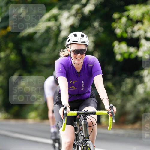 14.09.2025 - Stadtparktriathlon Michael Burmester http://msf.ph/oto/8912555 14.09.2025 11:39:10 Radfahren 949, 952, 1014, 1062, 1086, 1091 meine-sportfotos.de