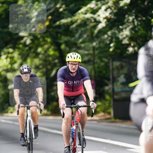 14.09.2025 - Stadtparktriathlon Michael Burmester http://msf.ph/oto/8912567 14.09.2025 11:39:26 Radfahren 927, 940, 960, 1031, 1058, 1073, 1087, 1110 meine-sportfotos.de