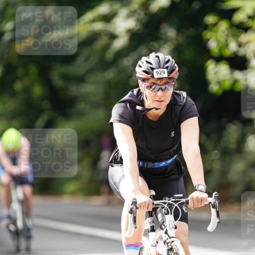 14.09.2025 - Stadtparktriathlon Michael Burmester http://msf.ph/oto/8912595 14.09.2025 11:39:56 Radfahren 822, 929, 945, 957, 964, 1056, 1060, 1067 meine-sportfotos.de