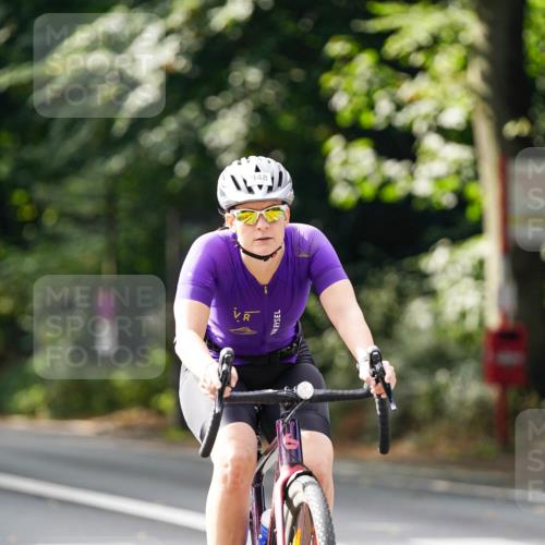 14.09.2025 - Stadtparktriathlon Michael Burmester http://msf.ph/oto/8912636 14.09.2025 11:40:47 Radfahren 857, 948, 966, 978, 1006, 1036, 1089, 1116 meine-sportfotos.de