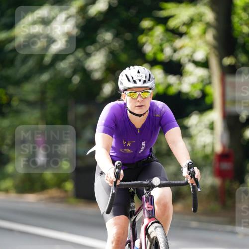 14.09.2025 - Stadtparktriathlon Michael Burmester http://msf.ph/oto/8912637 14.09.2025 11:40:47 Radfahren 857, 948, 966, 978, 1006, 1036, 1089, 1116 meine-sportfotos.de