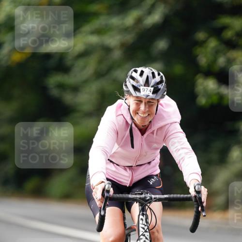14.09.2025 - Stadtparktriathlon Michael Burmester http://msf.ph/oto/8912679 14.09.2025 11:41:52 Radfahren 970, 974, 1015, 1041, 1068 meine-sportfotos.de