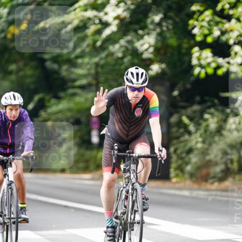 14.09.2025 - Stadtparktriathlon Michael Burmester http://msf.ph/oto/8912706 14.09.2025 11:42:29 Radfahren 934, 935, 962, 979, 993, 1011, 1012, 1023, 1066, 1076, 1092 meine-sportfotos.de