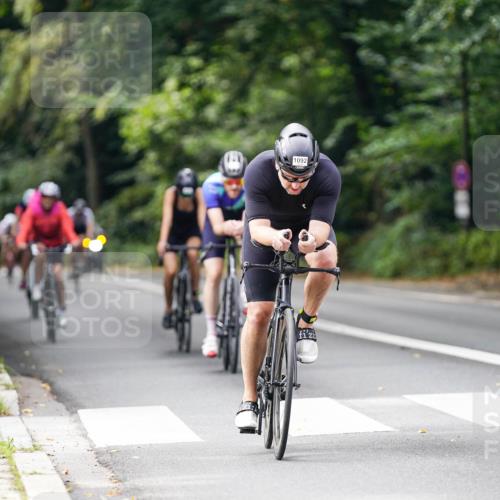 14.09.2025 - Stadtparktriathlon Michael Burmester http://msf.ph/oto/8912713 14.09.2025 11:42:34 Radfahren 993, 997, 1005, 1011, 1023, 1066, 1076, 1092, 1103, 1113 meine-sportfotos.de