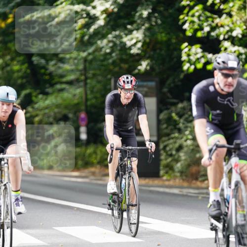 14.09.2025 - Stadtparktriathlon Michael Burmester http://msf.ph/oto/8912784 14.09.2025 11:44:00 Radfahren 1020, 1083, 1101 meine-sportfotos.de