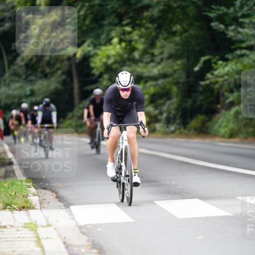 14.09.2025 - Stadtparktriathlon Michael Burmester http://msf.ph/oto/8912800 14.09.2025 11:44:23 Radfahren 931, 1009, 1026, 1040, 1051, 1085 meine-sportfotos.de