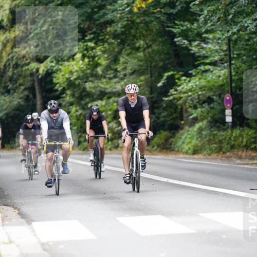 14.09.2025 - Stadtparktriathlon Michael Burmester http://msf.ph/oto/8912802 14.09.2025 11:44:25 Radfahren 931, 973, 1009, 1026, 1040, 1051, 1085 meine-sportfotos.de