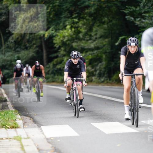 14.09.2025 - Stadtparktriathlon Michael Burmester http://msf.ph/oto/8912808 14.09.2025 11:44:28 Radfahren 931, 944, 973, 982, 989, 1009, 1026, 1040, 1051, 1085 meine-sportfotos.de