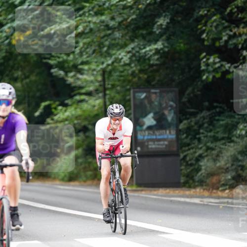 14.09.2025 - Stadtparktriathlon Michael Burmester http://msf.ph/oto/8912828 14.09.2025 11:44:48 Radfahren 987, 995, 1018, 1043, 1080, 1102 meine-sportfotos.de