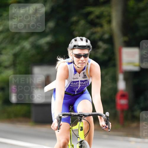 14.09.2025 - Stadtparktriathlon Michael Burmester http://msf.ph/oto/8912833 14.09.2025 11:44:55 Radfahren 987, 1018, 1048, 1102, 1107 meine-sportfotos.de