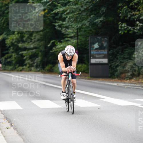 14.09.2025 - Stadtparktriathlon Michael Burmester http://msf.ph/oto/8912872 14.09.2025 11:46:12 Radfahren 1046, 1067, 1096, 1099 meine-sportfotos.de