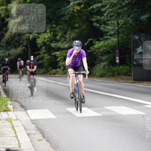 14.09.2025 - Stadtparktriathlon Michael Burmester http://msf.ph/oto/8912879 14.09.2025 11:46:22 Radfahren 943, 1046, 1062, 1065, 1086, 1099 meine-sportfotos.de