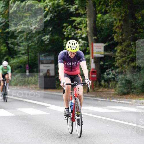 14.09.2025 - Stadtparktriathlon Michael Burmester http://msf.ph/oto/8912897 14.09.2025 11:46:41 Radfahren 939, 1025, 1031, 1058, 1063, 1087 meine-sportfotos.de