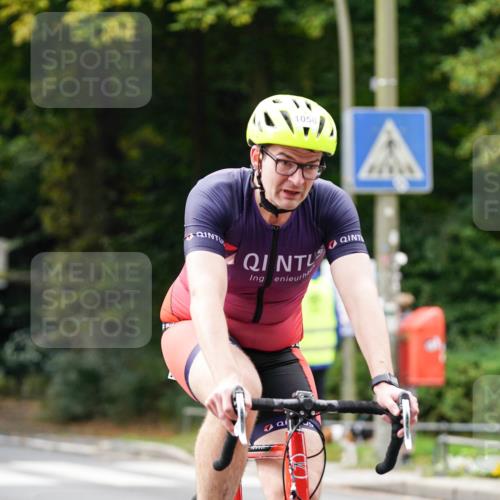 14.09.2025 - Stadtparktriathlon Michael Burmester http://msf.ph/oto/8912899 14.09.2025 11:46:41 Radfahren 939, 1025, 1031, 1058, 1063, 1087 meine-sportfotos.de