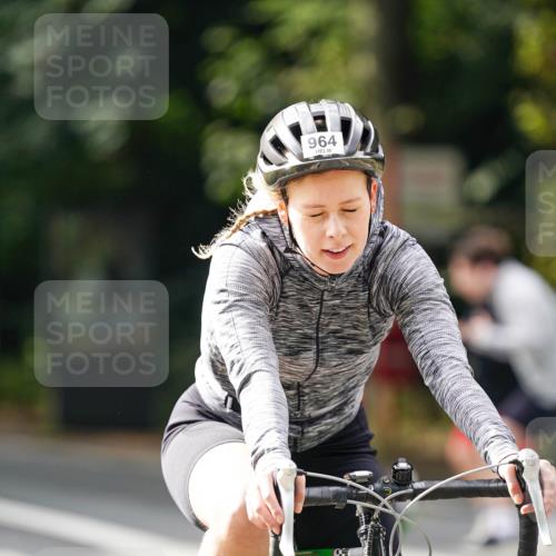 14.09.2025 - Stadtparktriathlon Michael Burmester http://msf.ph/oto/8912972 14.09.2025 11:48:28 Radfahren 964, 967, 968, 1053, 1089 meine-sportfotos.de