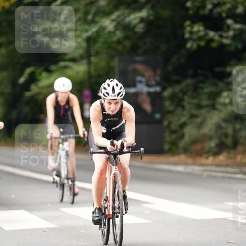 14.09.2025 - Stadtparktriathlon Michael Burmester http://msf.ph/oto/8913038 14.09.2025 11:50:12 Radfahren 935, 958, 969, 978, 1075, 1077, 1121 meine-sportfotos.de