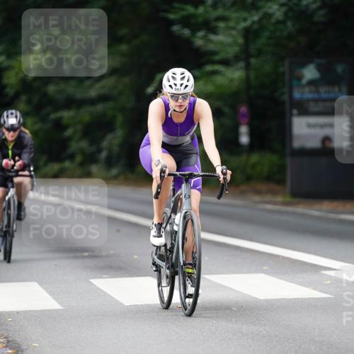 14.09.2025 - Stadtparktriathlon Michael Burmester http://msf.ph/oto/8913052 14.09.2025 11:50:31 Radfahren 941, 970, 1066, 1068 meine-sportfotos.de