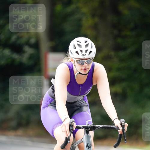14.09.2025 - Stadtparktriathlon Michael Burmester http://msf.ph/oto/8913054 14.09.2025 11:50:32 Radfahren 941, 970, 990, 1066, 1068 meine-sportfotos.de
