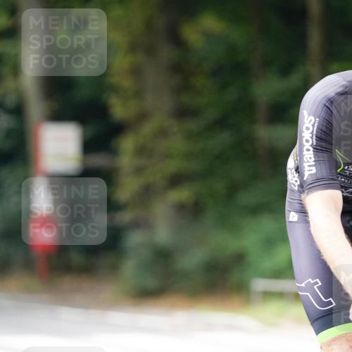 14.09.2025 - Stadtparktriathlon Michael Burmester http://msf.ph/oto/8913094 14.09.2025 11:51:22 Radfahren 962, 976, 994, 1040, 1043, 1057, 1080, 1083 meine-sportfotos.de