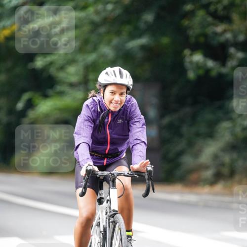 14.09.2025 - Stadtparktriathlon Michael Burmester http://msf.ph/oto/8913119 14.09.2025 11:51:55 Radfahren 1005, 1011, 1102 meine-sportfotos.de
