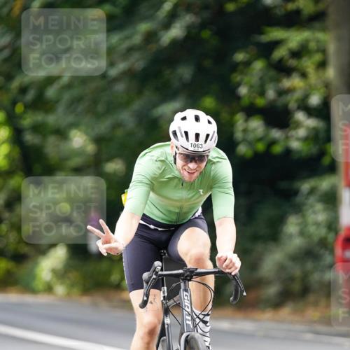 14.09.2025 - Stadtparktriathlon Michael Burmester http://msf.ph/oto/8913203 14.09.2025 11:53:41 Radfahren 981, 995, 1062, 1063, 1069 meine-sportfotos.de