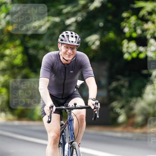14.09.2025 - Stadtparktriathlon Michael Burmester http://msf.ph/oto/8913213 14.09.2025 11:53:50 Radfahren 995, 1031, 1046, 1062, 1069, 1086, 1099 meine-sportfotos.de