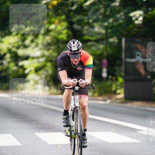 14.09.2025 - Stadtparktriathlon Michael Burmester http://msf.ph/oto/8913243 14.09.2025 11:54:23 Radfahren 1025, 1120, 1209 meine-sportfotos.de