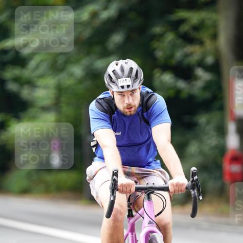 14.09.2025 - Stadtparktriathlon Michael Burmester http://msf.ph/oto/8913338 14.09.2025 11:56:40 Radfahren 949, 964, 1023, 1053, 1071, 1144, 1172, 1217 meine-sportfotos.de