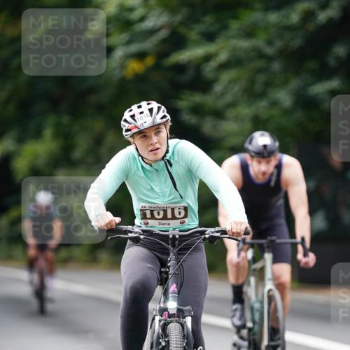 14.09.2025 - Stadtparktriathlon Michael Burmester http://msf.ph/oto/8913362 14.09.2025 11:57:07 Radfahren 952, 1016, 1050, 1129, 1146, 1189 meine-sportfotos.de