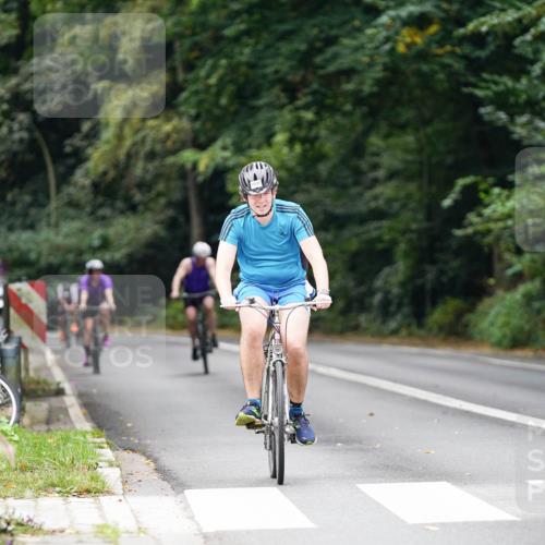 14.09.2025 - Stadtparktriathlon Michael Burmester http://msf.ph/oto/8913426 14.09.2025 11:58:29 Radfahren 945, 1083, 1097, 1098, 1101, 1180, 1193, 1213 meine-sportfotos.de