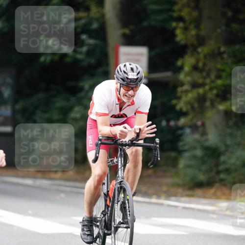 14.09.2025 - Stadtparktriathlon Michael Burmester http://msf.ph/oto/8913439 14.09.2025 11:58:44 Radfahren 972, 1029, 1051, 1059, 1066, 1102, 1128, 1156, 1171 meine-sportfotos.de