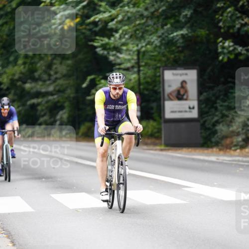 14.09.2025 - Stadtparktriathlon Michael Burmester http://msf.ph/oto/8913481 14.09.2025 11:59:44 Radfahren 936, 1054, 1057, 1107, 1178, 1202 meine-sportfotos.de