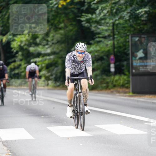 14.09.2025 - Stadtparktriathlon Michael Burmester http://msf.ph/oto/8913502 14.09.2025 12:00:32 Radfahren 1033, 1036, 1047, 1069, 1100, 1192 meine-sportfotos.de