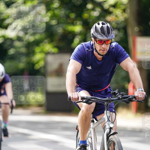 14.09.2025 - Stadtparktriathlon Michael Burmester http://msf.ph/oto/8915900 14.09.2025 13:09:07 Radfahren 1325, 1329, 1427, 1460, 1462, 1507, 1517 meine-sportfotos.de