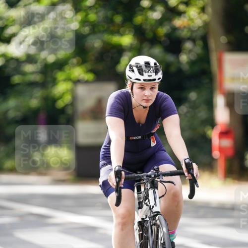14.09.2025 - Stadtparktriathlon Michael Burmester http://msf.ph/oto/8915902 14.09.2025 13:09:08 Radfahren 1325, 1329, 1427, 1460, 1507, 1517 meine-sportfotos.de