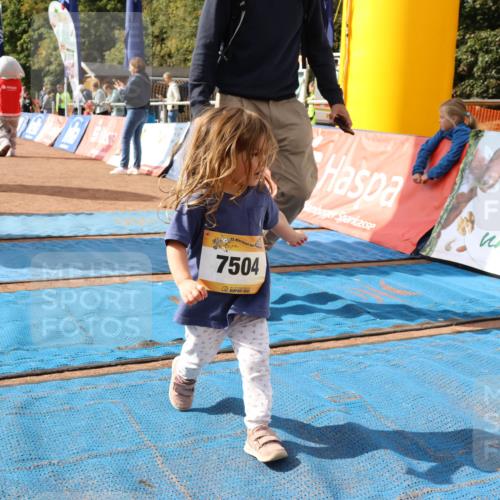 14.09.2025 - Airport Race Strokosch-Dieckow http://msf.ph/oto/8916052 14.09.2025 11:23:36 Ziel 7504 meine-sportfotos.de