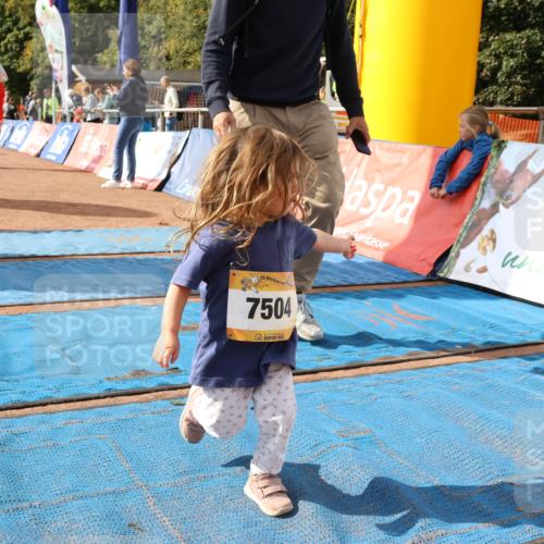 14.09.2025 - Airport Race Strokosch-Dieckow http://msf.ph/oto/8916053 14.09.2025 11:23:36 Ziel 7504 meine-sportfotos.de
