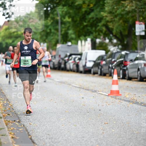 21.09.2025 - PSD Bank Halbmarathon Dr. Thomas Lammeyer http://msf.ph/oto/8916382 21.09.2025 10:28:46 Laufen 1828 meine-sportfotos.de