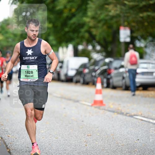 21.09.2025 - PSD Bank Halbmarathon Dr. Thomas Lammeyer http://msf.ph/oto/8916392 21.09.2025 10:28:47 Laufen 1828 meine-sportfotos.de