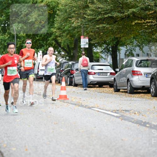 21.09.2025 - PSD Bank Halbmarathon Dr. Thomas Lammeyer http://msf.ph/oto/8916406 21.09.2025 10:28:50 Laufen 1843, 1439, 4018, 1392, 21, 09, 2195 meine-sportfotos.de