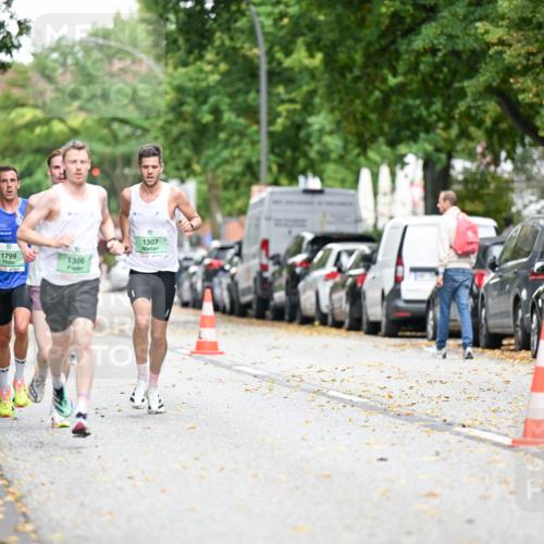 21.09.2025 - PSD Bank Halbmarathon Dr. Thomas Lammeyer http://msf.ph/oto/8916440 21.09.2025 10:29:06 Laufen 145, 1307, 1799, 1306, 21, 09, 2020 meine-sportfotos.de