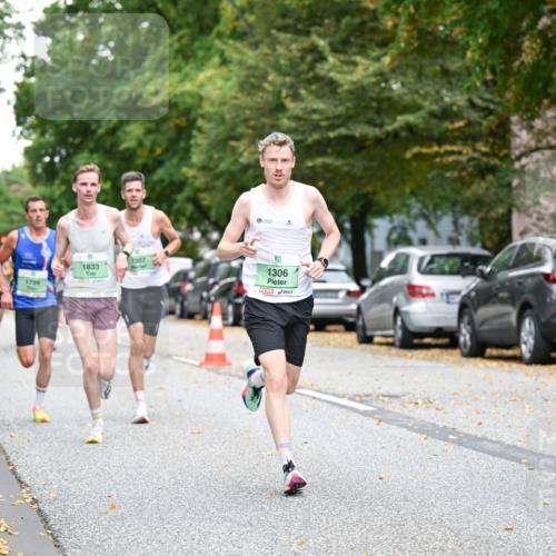 21.09.2025 - PSD Bank Halbmarathon Dr. Thomas Lammeyer http://msf.ph/oto/8916461 21.09.2025 10:29:10 Laufen 1799, 1833, 1307, 1306 meine-sportfotos.de