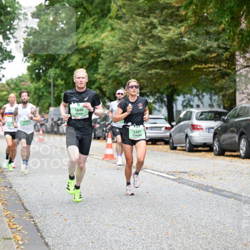 21.09.2025 - PSD Bank Halbmarathon Dr. Thomas Lammeyer http://msf.ph/oto/8916765 21.09.2025 10:30:55 Laufen 1309, 1840, 1237 meine-sportfotos.de