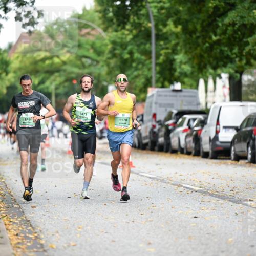 21.09.2025 - PSD Bank Halbmarathon Dr. Thomas Lammeyer http://msf.ph/oto/8916884 21.09.2025 10:31:37 Laufen 1849, 1471, 1178 meine-sportfotos.de