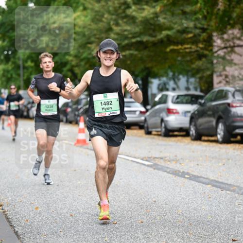 21.09.2025 - PSD Bank Halbmarathon Dr. Thomas Lammeyer http://msf.ph/oto/8917198 21.09.2025 10:32:48 Laufen 1236, 1482 meine-sportfotos.de