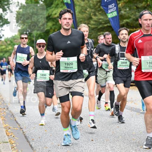 21.09.2025 - PSD Bank Halbmarathon Dr. Thomas Lammeyer http://msf.ph/oto/8917365 21.09.2025 10:33:20 Laufen 1427, 1890, 1920, 01, 30, 18, 3898, 1889 meine-sportfotos.de