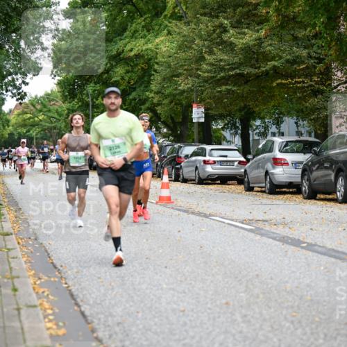 21.09.2025 - PSD Bank Halbmarathon Dr. Thomas Lammeyer http://msf.ph/oto/8917495 21.09.2025 10:33:41 Laufen 1052, 2126, 21, 09, 25 meine-sportfotos.de