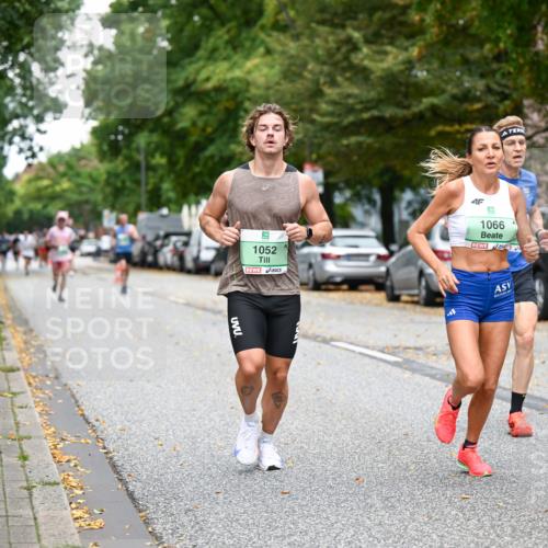 21.09.2025 - PSD Bank Halbmarathon Dr. Thomas Lammeyer http://msf.ph/oto/8917513 21.09.2025 10:33:44 Laufen 1052, 1066 meine-sportfotos.de